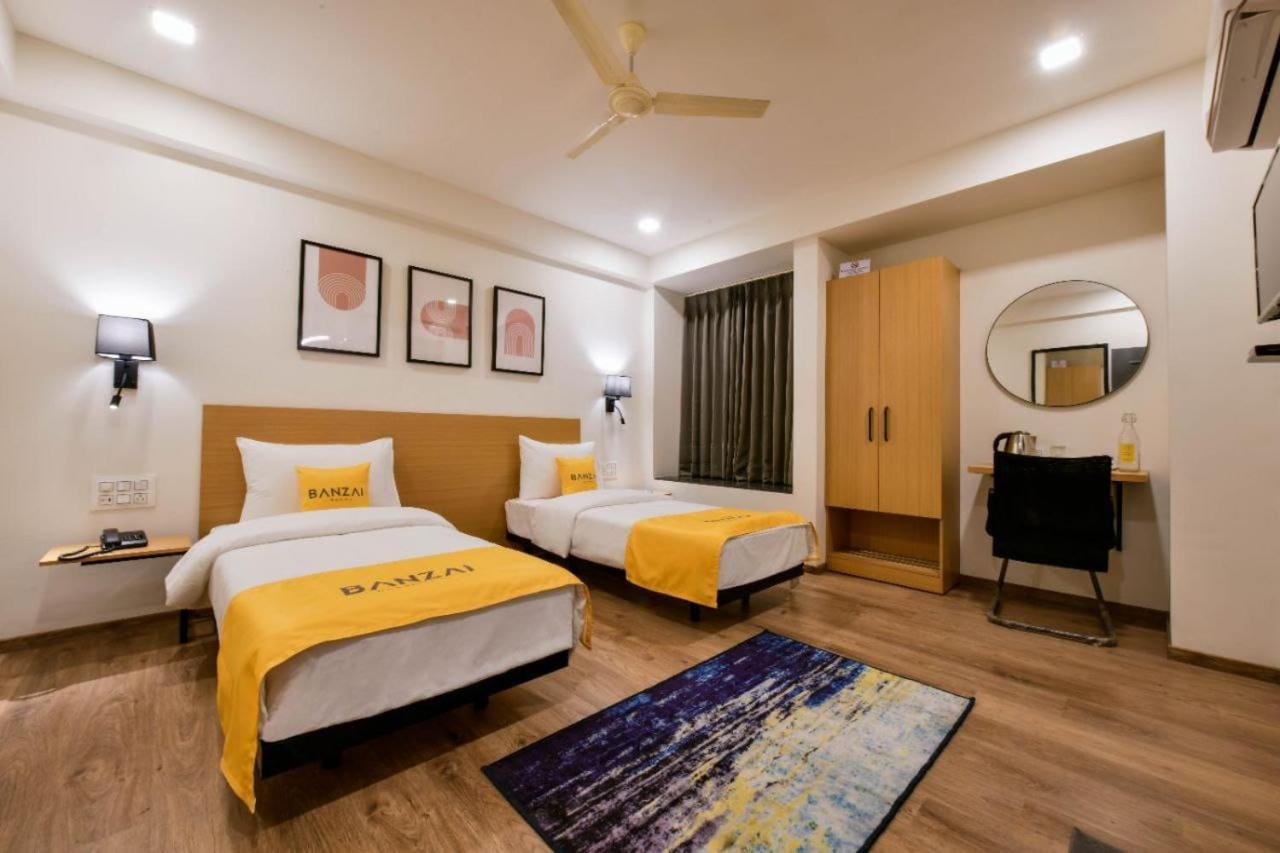 Banzai Rooms Nashik Εξωτερικό φωτογραφία