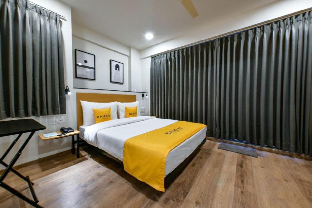 Banzai Rooms Nashik Εξωτερικό φωτογραφία