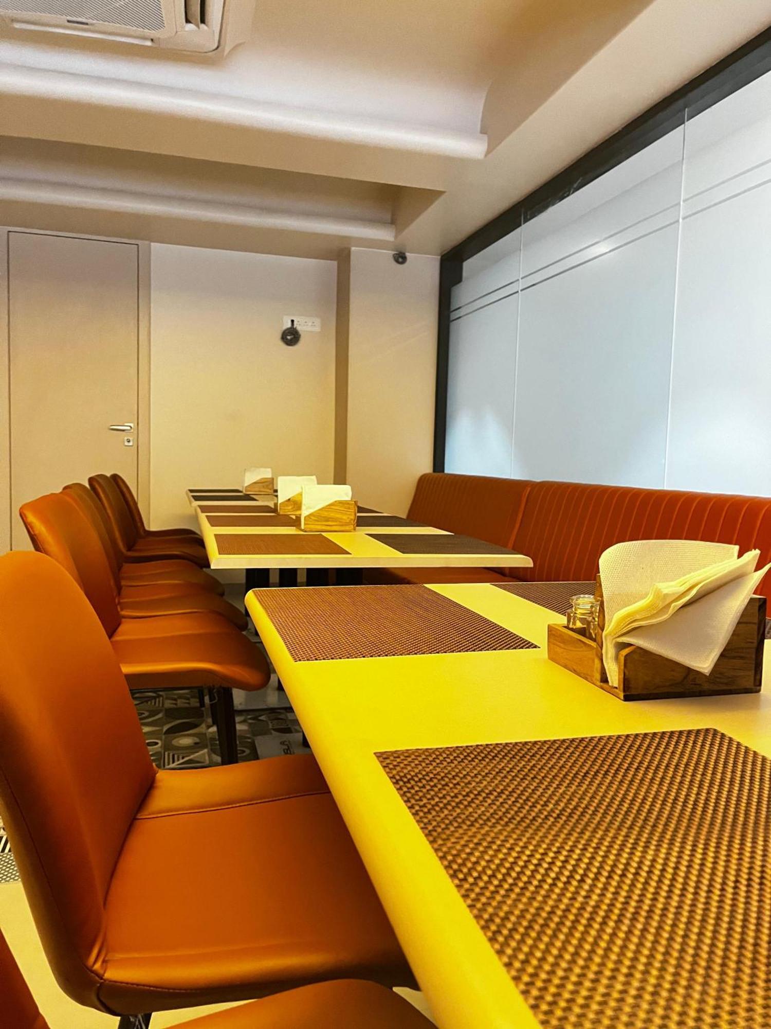 Banzai Rooms Nashik Εξωτερικό φωτογραφία